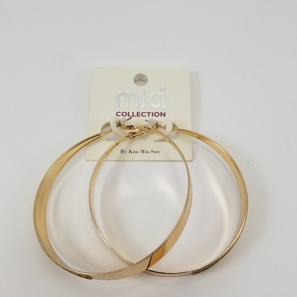 Mia Collection Earrings by Kim Min Sun - Picture 1 of 3